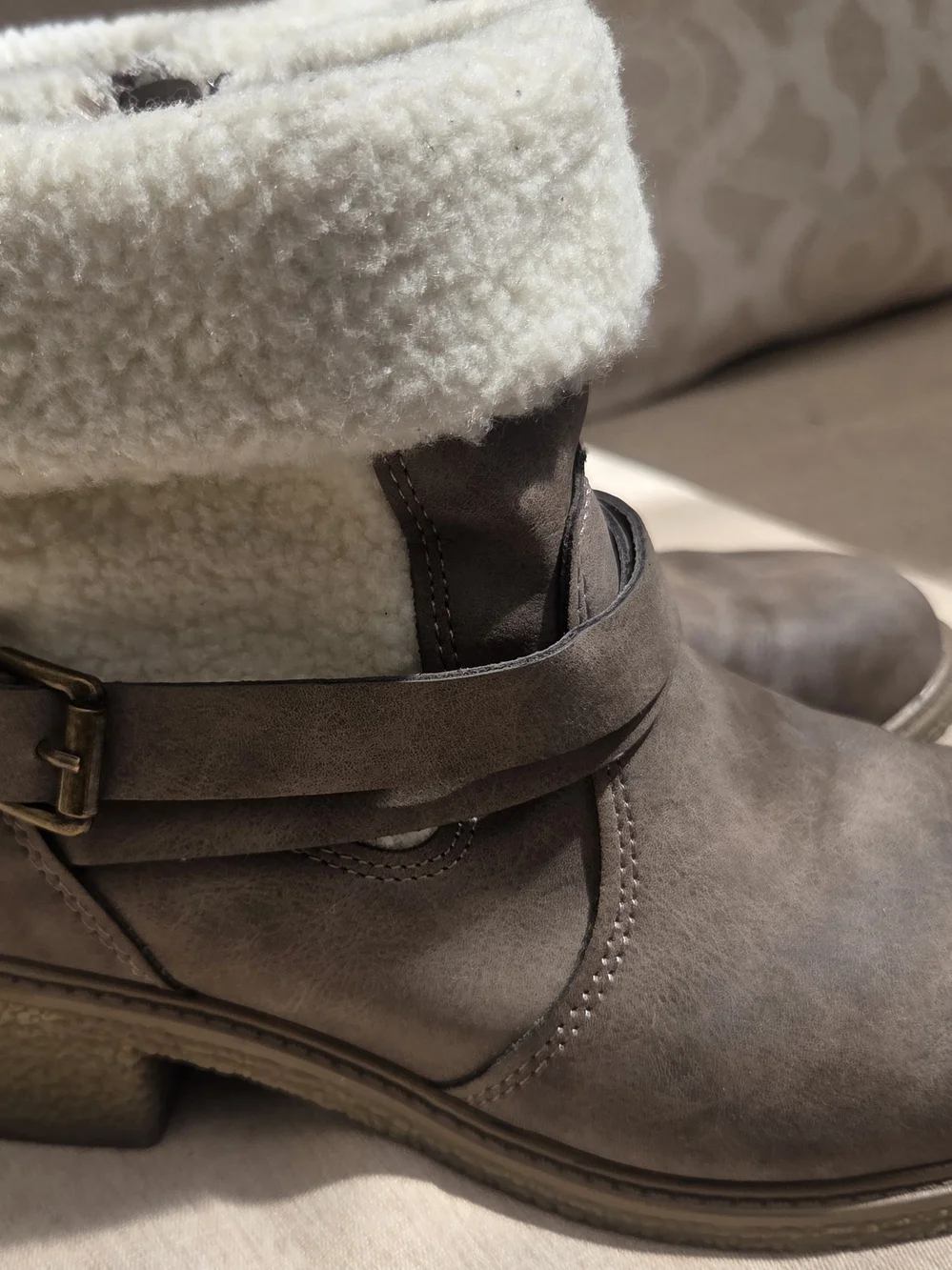 Target Women's Faux Fur Lined Taupe Ankle Boots Buckle Side Zip Size 6